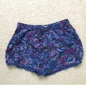 Flowy shorts!!